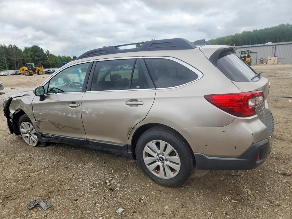 Photo 2 from auction – 2018 SUBARU OUTBACK with VIN 4S4BSACC4J3210076