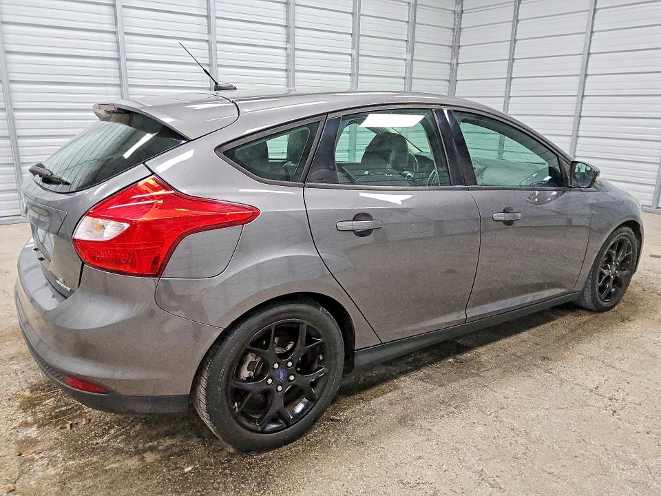 Photo 3 from auction – 2014 FORD FOCUS with VIN 1FADP3K22EL269626
