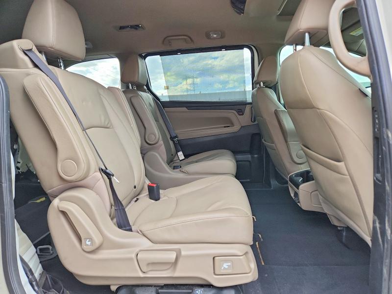 Photo 11 from auction – 2019 HONDA ODYSSEY with VIN 5FNRL6H72KB000802