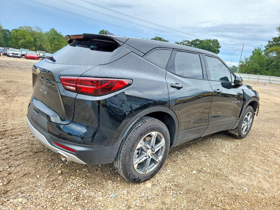 Photo 3 from auction – 2026 CHEVROLET BLAZER with VIN 3GNKBCR40TS148115