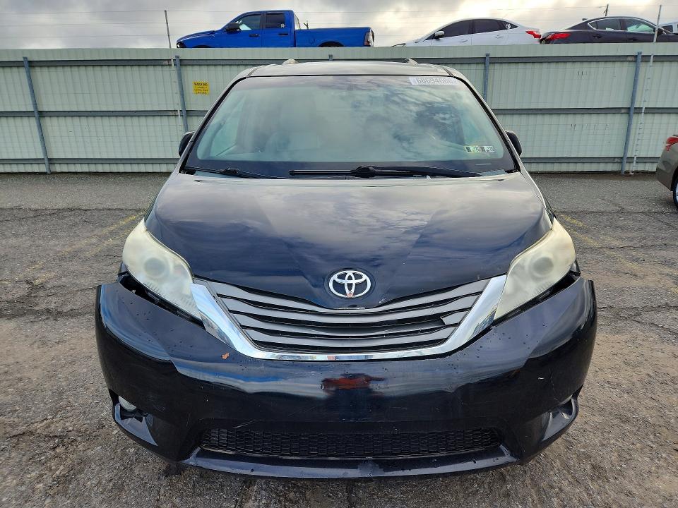 Photo 5 from auction – 2015 TOYOTA SIENNA with VIN 5TDYK3DC9FS608494