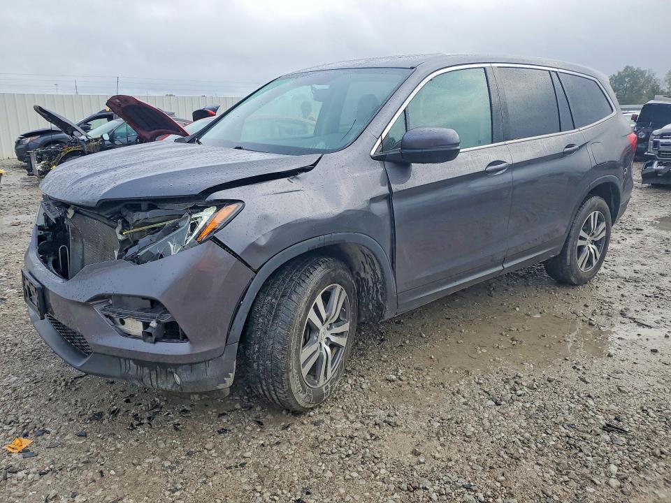 Снимка 1 от търг – 2017 HONDA PILOT с VIN 5FNYF6H58HB021695
