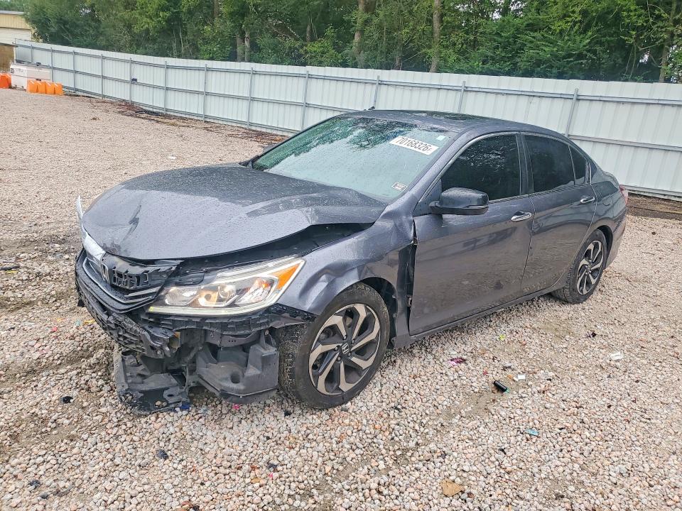 HONDA ACCORD 2017 с VIN 1HGCR2F7XHA095242 - Снимка от търг