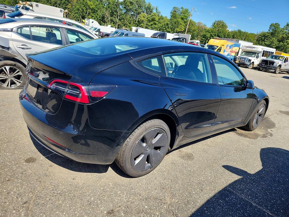 صورة رقم 3 من المزاد - 2022 TESLA MODEL 3 مع VIN 5YJ3E1EA0NF370539