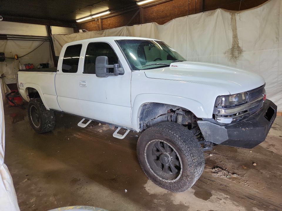 Photo 4 from auction – 2000 CHEVROLET SILVERADO with VIN 1GCGK29UXYE330284