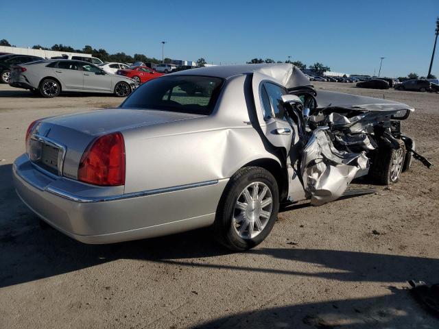Photo 3 from auction – 2011 LINCOLN TOWN CAR S with VIN 2LNBL8CV3BX765158