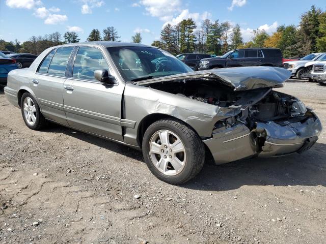 Photo 4 from auction – 2003 FORD CROWN VICT with VIN 2FAHP74W83X150102