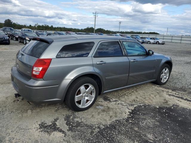 Photo 3 from auction – 2005 DODGE MAGNUM SXT with VIN 2D4GZ48V85H537717