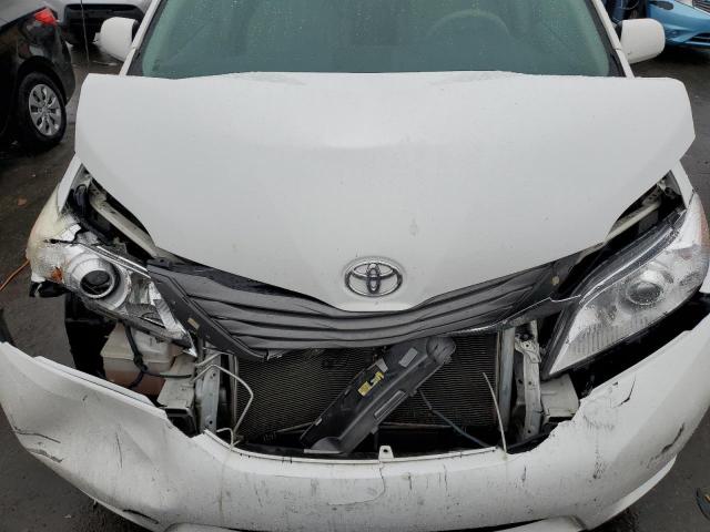 Photo 12 from auction – 2012 TOYOTA SIENNA XLE with VIN 5TDYK3DCXCS278733