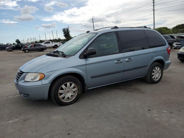 CHRYSLER TOWN & COU 2005 with VIN 1C4GP45R05B356680 - Photo from auction