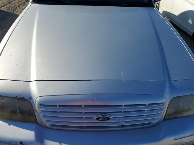 Photo 11 from auction – 2003 FORD CROWN VICT with VIN 2FAHP74W63X165729