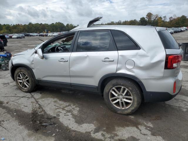 Photo 2 from auction – 2015 KIA SORENTO LX with VIN 5XYKTCA65FG613447