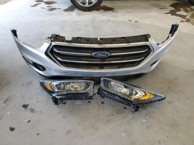 Photo 13 from auction – 2017 FORD ESCAPE SE with VIN 1FMCU0GD7HUC24408