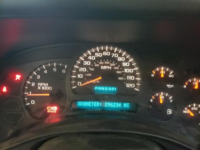 Photo 9 from auction – 2004 CHEVROLET SILVERADO with VIN 1GCEK19T04Z235907