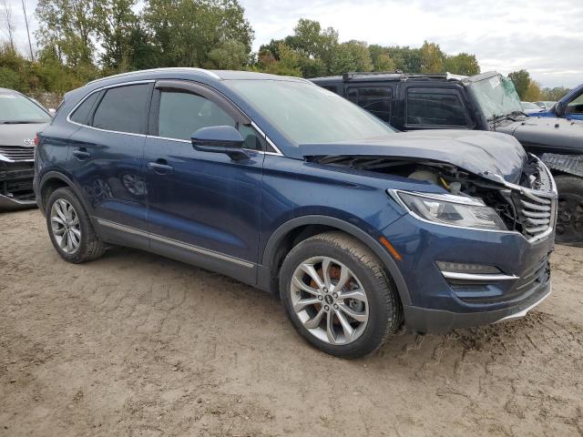 Photo 4 from auction – 2017 LINCOLN MKC SELECT with VIN 5LMCJ2D92HUL68966