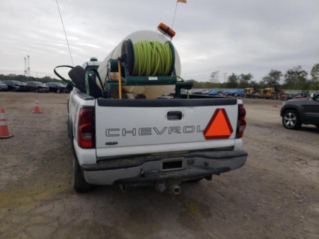 Photo 6 from auction – 2004 CHEVROLET SILVERADO with VIN 1GCHC24U44E279741