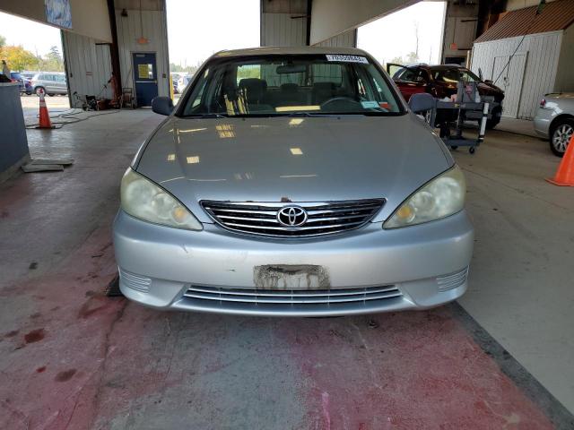 Photo 5 from auction – 2005 TOYOTA CAMRY LE with VIN 4T1BE32K95U082106