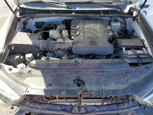 Photo 11 from auction – 2014 TOYOTA 4RUNNER SR with VIN JTEBU5JR1E5199914