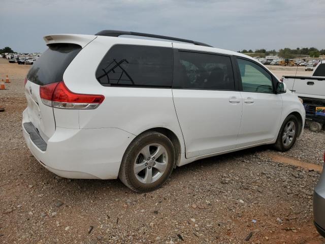 Photo 3 from auction – 2013 TOYOTA SIENNA LE with VIN 5TDKK3DC1DS282273