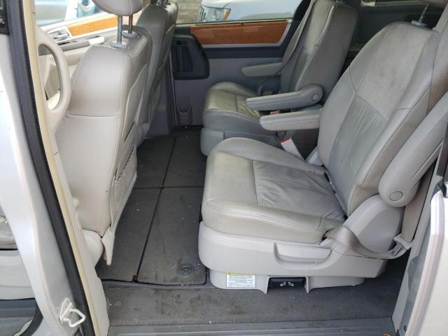 Photo 11 from auction – 2008 CHRYSLER TOWN & COU with VIN 2A8HR64X28R691836