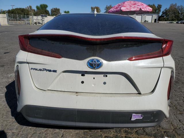 Photo 6 from auction – 2018 TOYOTA PRIUS PRIM with VIN JTDKARFP1J3102664