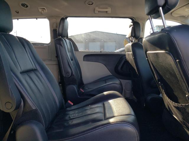 Photo 11 from auction – 2012 CHRYSLER TOWN & COU with VIN 2C4RC1CG6CR403858
