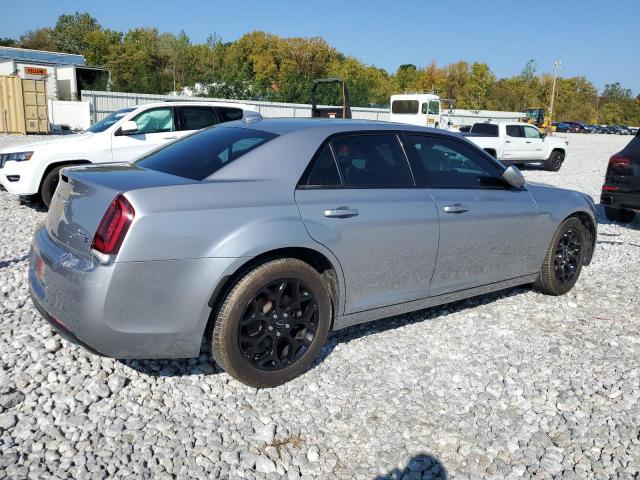 Photo 3 from auction – 2016 CHRYSLER 300 S with VIN 2C3CCAGG6GH136186