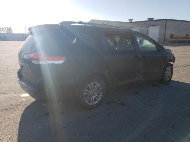 Photo 3 from auction – 2012 TOYOTA SIENNA XLE with VIN 5TDYK3DC3CS279853