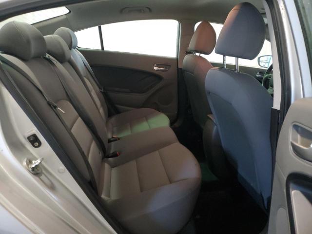 Photo 10 from auction – 2018 KIA FORTE LX with VIN 3KPFK4A76JE209954