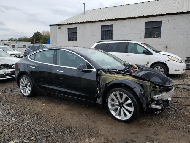 Photo 4 from auction – 2018 TESLA MODEL 3 with VIN 5YJ3E1EB2JF068026