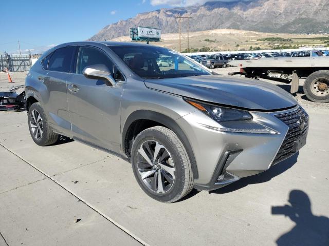 Photo 4 from auction – 2019 LEXUS NX 300 BAS with VIN JTJBARBZ1K2195875