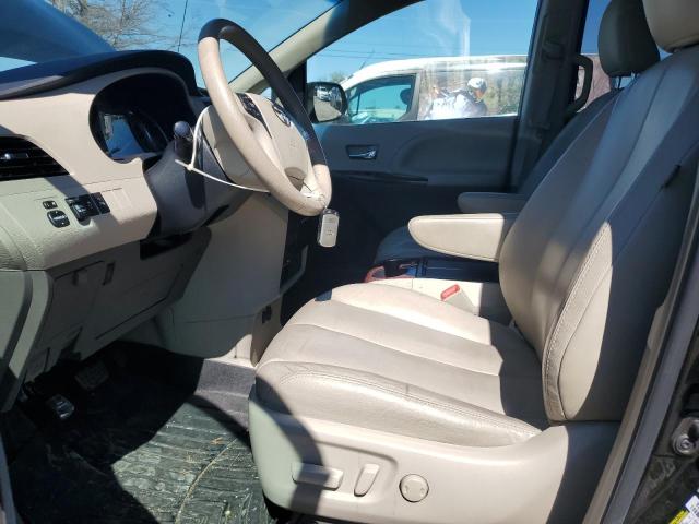 Photo 7 from auction – 2014 TOYOTA SIENNA XLE with VIN 5TDYK3DC7ES415145