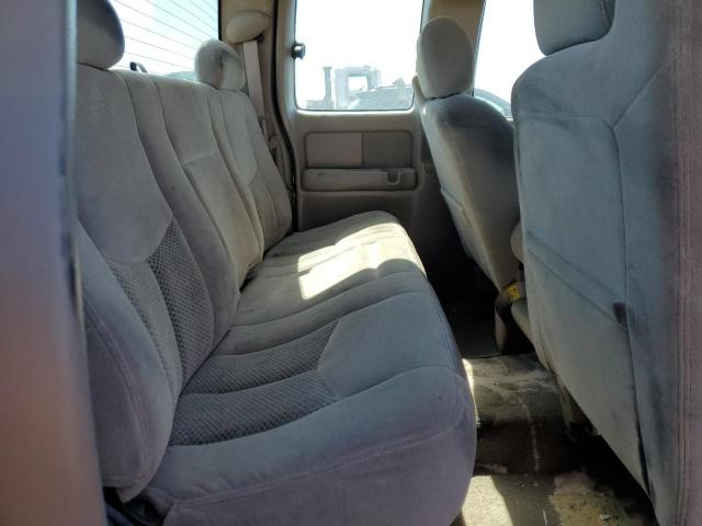 Photo 10 from auction – 2004 CHEVROLET SILVERADO with VIN 2GCEK19T441183612