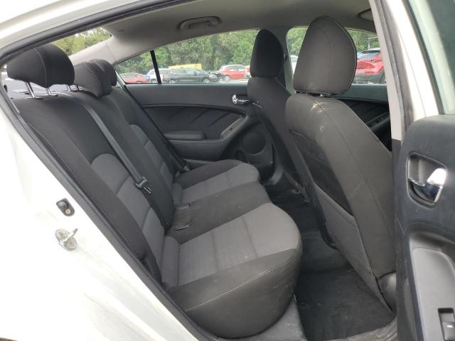 Photo 10 from auction – 2017 KIA FORTE LX with VIN 3KPFL4A75HE102983