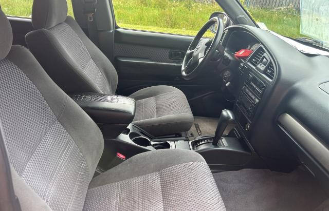 Photo 5 from auction – 2003 NISSAN PATHFINDER with VIN JN8DR09X83W704153