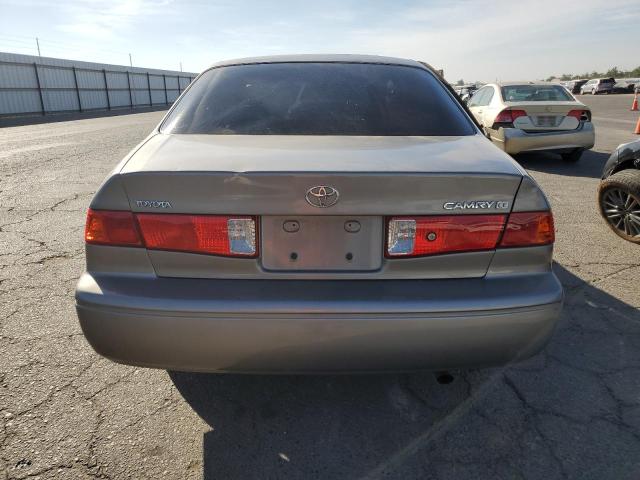 Photo 6 from auction – 2000 TOYOTA CAMRY CE with VIN 4T1BG22K8YU688487