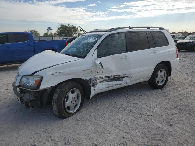 TOYOTA HIGHLANDER 2005 with VIN JTEEP21A450104143 - Photo from auction