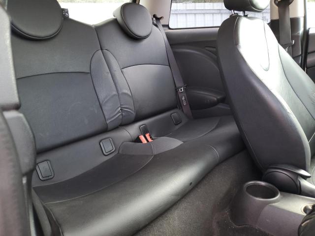 Photo 10 from auction – 2010 MINI COOPER with VIN WMWMF3C57ATU78471