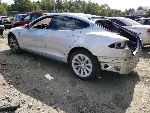 Zdjęcie 2 z aukcji – 2015 TESLA MODEL S 85 z VIN 5YJSA1H26FFP71316