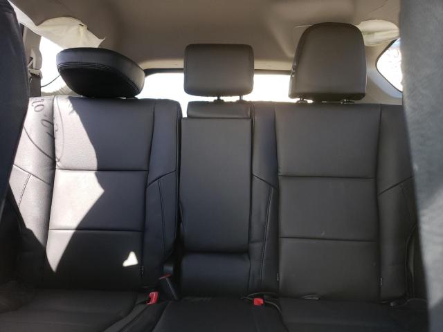 Photo 10 from auction – 2015 TOYOTA RAV4 LE with VIN JTMBFREV5FD147982