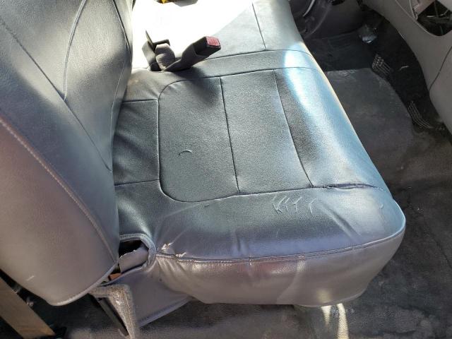 Photo 10 from auction – 2002 FORD F150 with VIN 1FTRF17W72NA47862