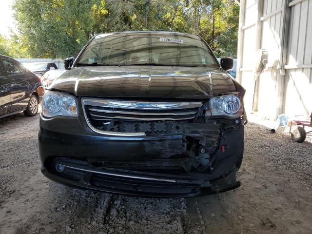 Photo 5 from auction – 2015 CHRYSLER TOWN & COU with VIN 2C4RC1BG7FR553161