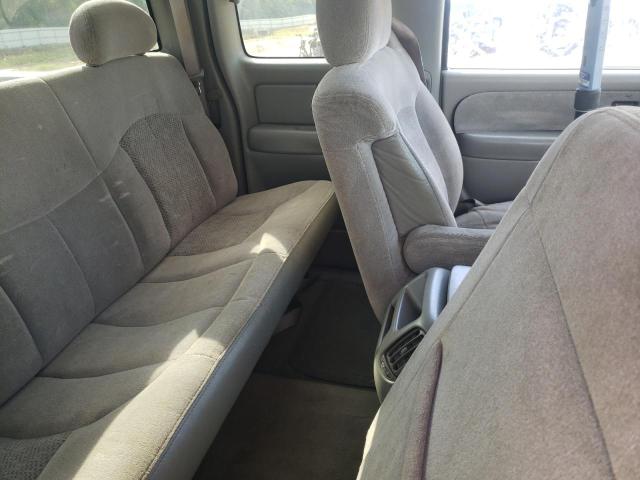 Photo 10 from auction – 2000 CHEVROLET SILVERADO with VIN 2GCEC19T2Y1357759