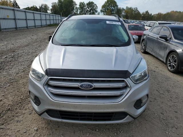 Photo 5 from auction – 2017 FORD ESCAPE SE with VIN 1FMCU9GD4HUE79909