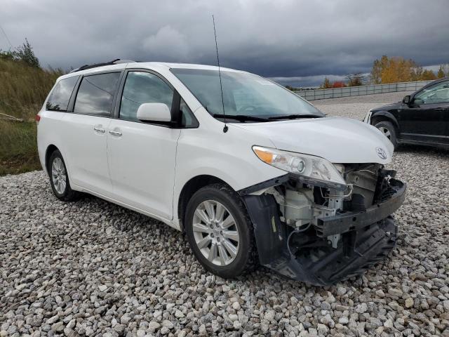 Photo 4 from auction – 2013 TOYOTA SIENNA XLE with VIN 5TDDK3DC8DS068129
