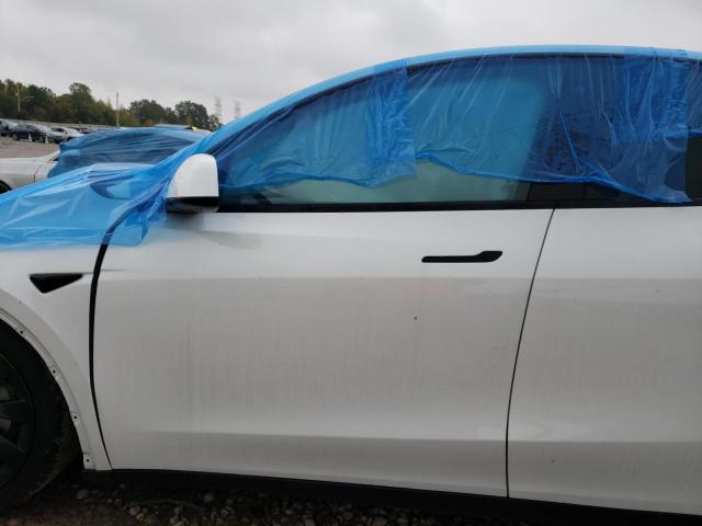 Photo 7 from auction – 2022 TESLA MODEL Y with VIN 7SAYGDEE6NF442416