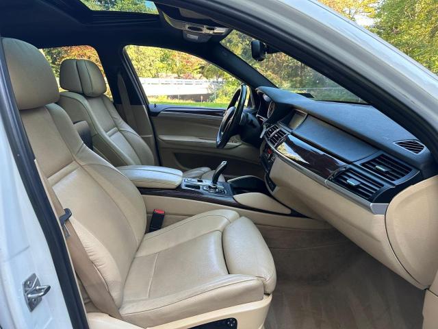 Photo 5 from auction – 2011 BMW X6 XDRIVE5 with VIN 5UXFG8C54BLZ95510