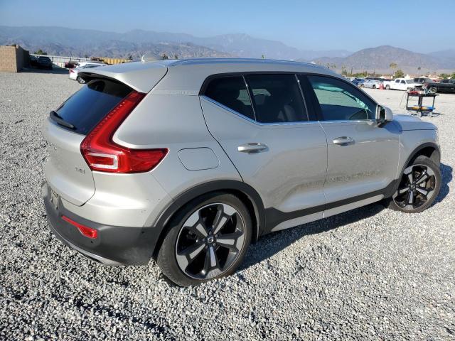 Photo 3 from auction – 2014 VOLVO XC40 T4 IN with VIN YV4AC2HL2K2064504