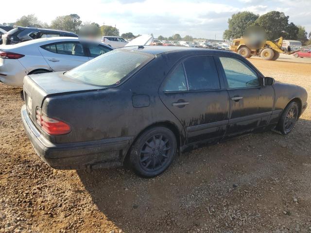 Photo 3 from auction – 2000 MERCEDES-BENZ E 320 with VIN WDBJF65J6YB085481