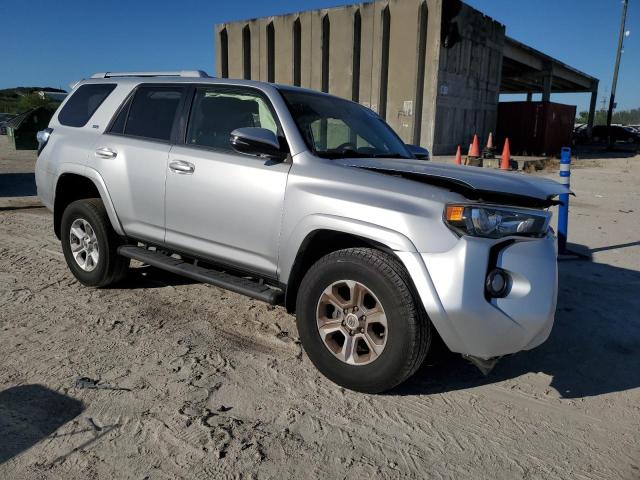 Photo 4 from auction – 2017 TOYOTA 4RUNNER SR with VIN JTEBU5JR1H5445400